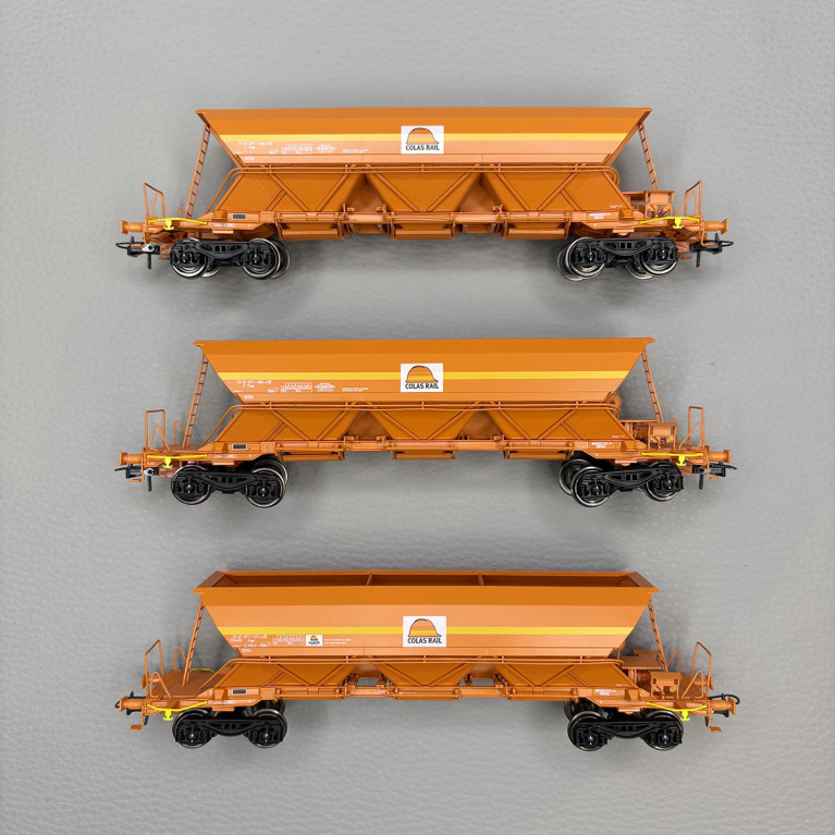 Coffret de 3 wagons trémies EX Type 1 « COLAS RAIL », CR - REE MODELES WB-COLAS-1