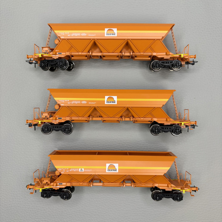 Coffret de 3 wagons trémies EX Type 1 « COLAS RAIL », CR - REE MODELES WB-COLAS-1