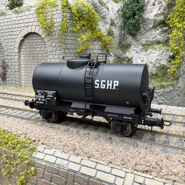 Wagon citerne pétrole « SGHP », SNCF, Ep. III - REE MODELES WB-867 - HO 1/87
