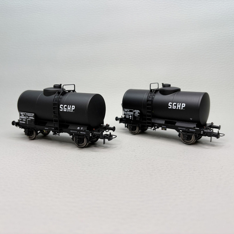 Coffret de 2 wagons citernes pétrole « SGHP », SNCF - REE MODELES WB-868