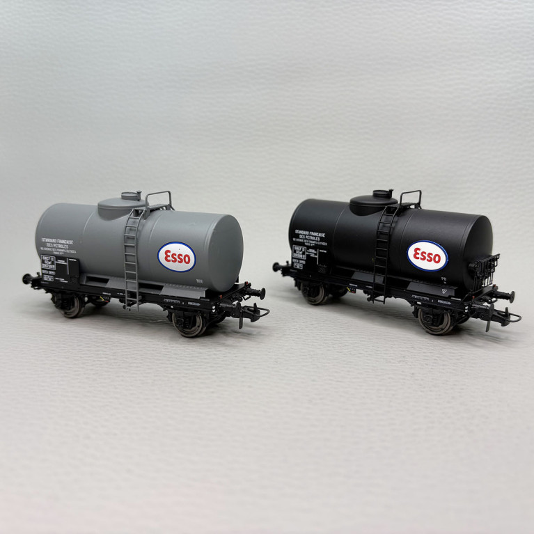 Coffret de 2 wagons citernes pétrole « ESSO », SNCF - REE MODELES WB-870