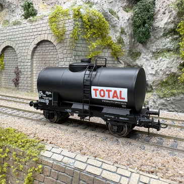 Wagon citerne pétrole « TOTAL », SNCF, Ep. IV - REE MODELES WB-871 - HO 1/87