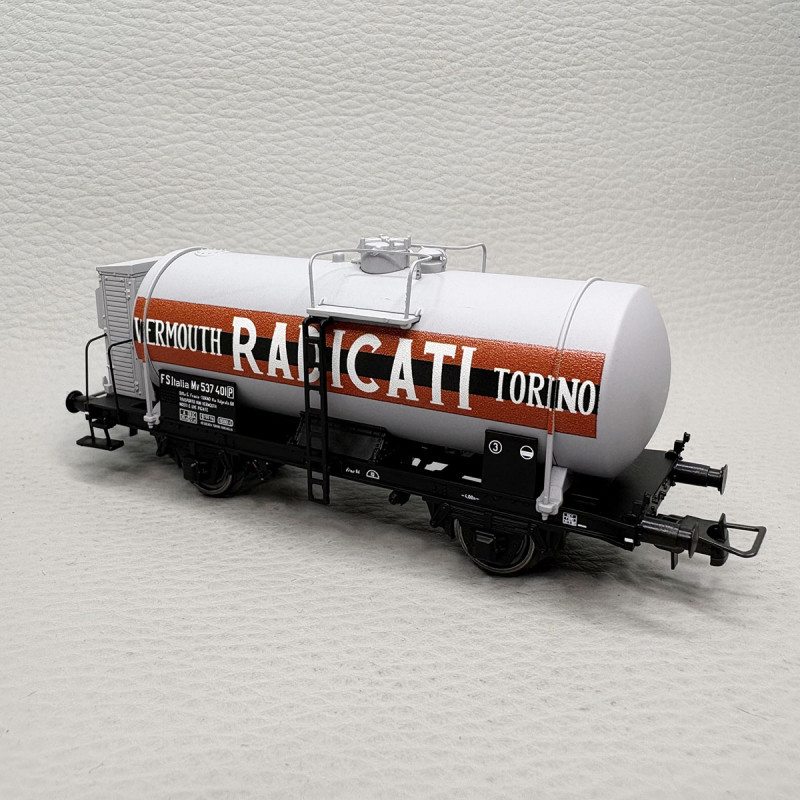 RIVAROSSI HR6707 - Wagon citerne 2 essieux avec cabine de frein, "Vermouth Radicati Torino", FS