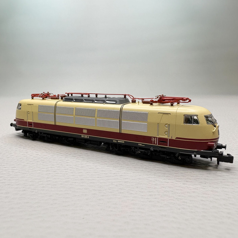 ARNOLD HN2641 - Locomotive électrique BR 103 225-9, DB