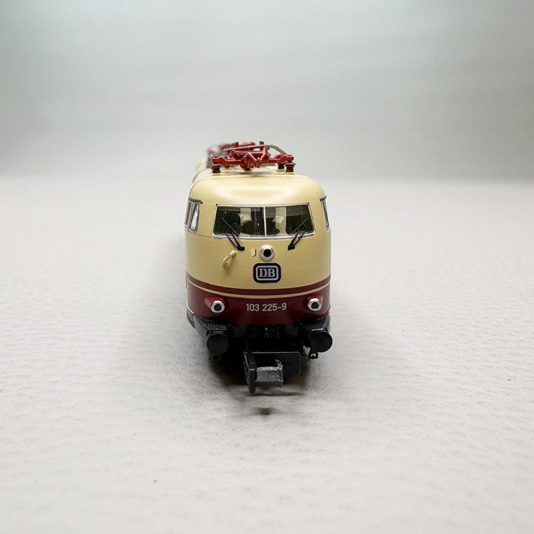 ARNOLD HN2641S - Locomotive électrique BR 103 225-9, DB