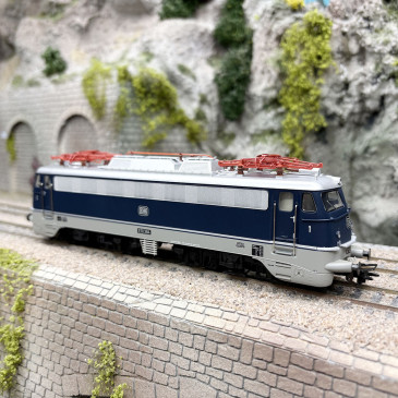 Locomotive électrique E10 384, 1967, DB, Ep. III, digital son - MARKLIN 39128 - HO 1/87