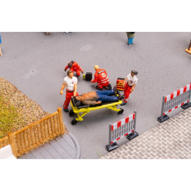 Personnel paramédical - Faller 151722 - HO 1/87