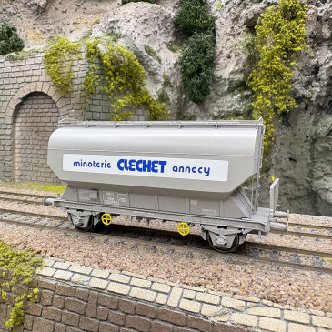 Wagon céréalier, "Fauvet-Girel", Minoterie Clechet Annecy, SNCF, Ep. III - REE MODELES WB-888 - HO 1/87