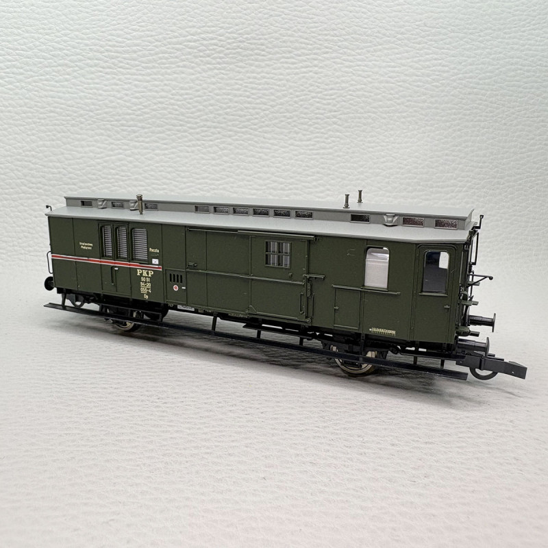Wagon postal de type Dp, gare de Miedzyrzecz, PKP - ROCO 6200196