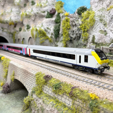 Coffret de 3 voitures type I11 dont voiture pilote, Ouigo, Bruxelles - Paris, SNCB, Ep. VI, AC - LSMODELS 43557 - HO 1/87