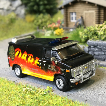Chevrolet G20, D.A.R.E., 1983 - BREKINA 18258 - HO 1/87