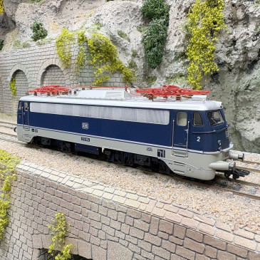 Locomotive électrique E10 384, 1967, DB, Ep. III, digital son - TRIX 25128 - HO 1/87