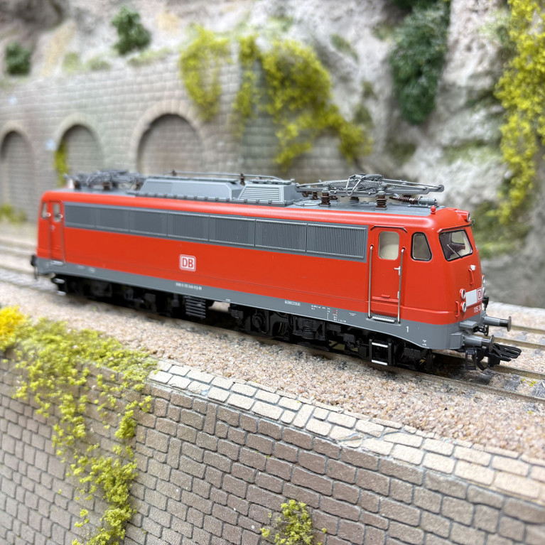 Locomotive électrique BR 115 346-9 Bügelfalte DB AG, Ep. VI - MÄRKLIN 39127 - HO 1/87