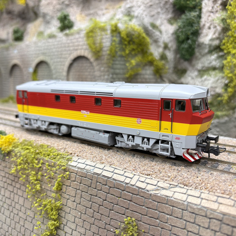 Locomotive diesel T 478 2079 Bardotka ČSD, Ep. IV - ROCO 7300090 / 7310090 - HO 1/87