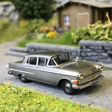 Opel Kapitän P2.6, gris métallisé, 1959 - BREKINA 20818 - HO 1/87