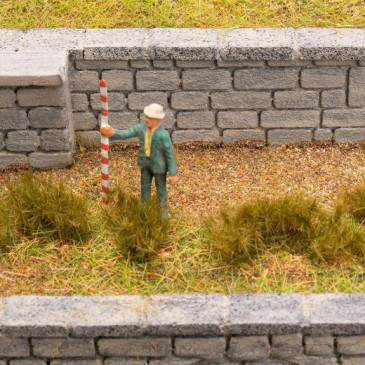 Touffes d'herbe, vert foncé - FALLER 171387