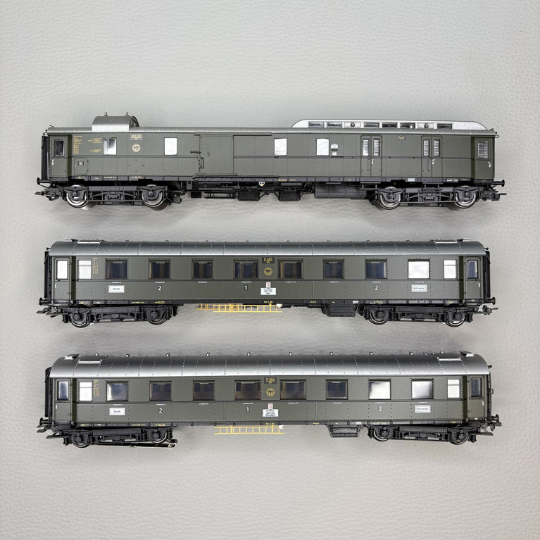 Coffret 3 voitures grandes lignes Fernschnellzug FD 226 DRG, Ep. II - MÄRKLIN 42490 - HO 1/87