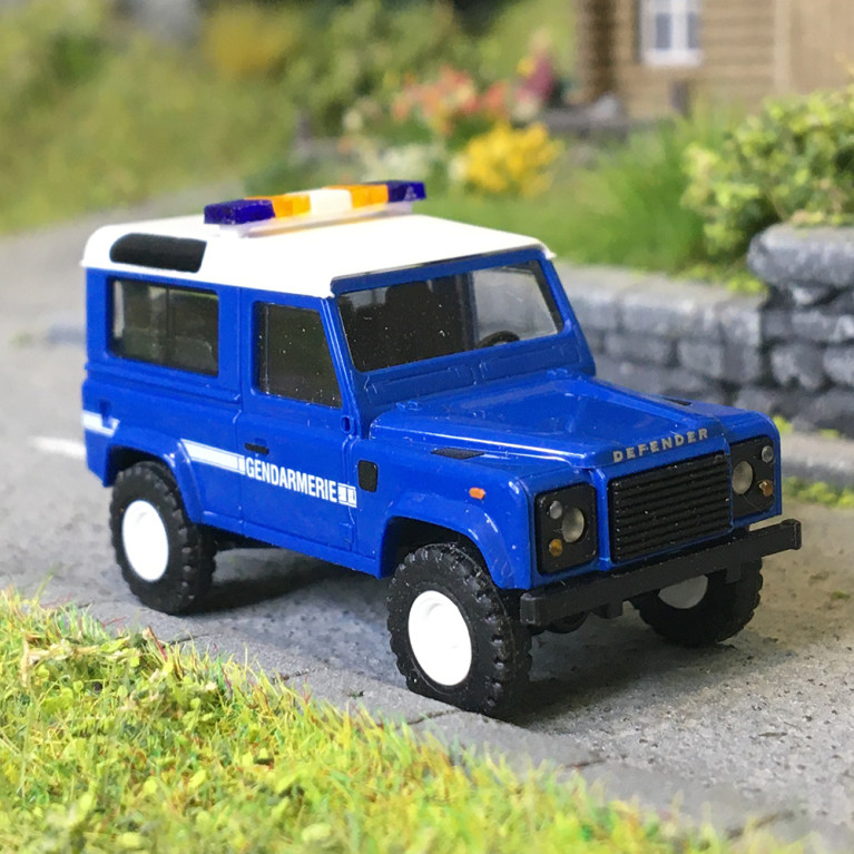 Land rover, Defender 90, gendarmerie - BUSCH 54317 - HO 1/87