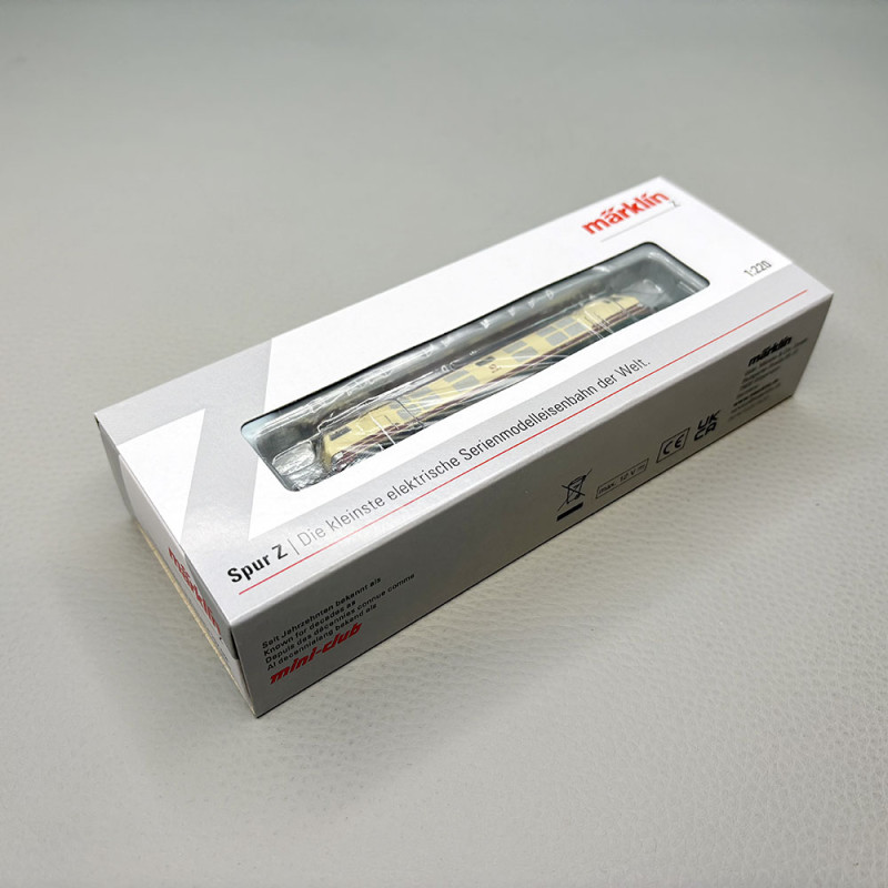 Locomotive diesel BR 232 001-8 livrée TEE fictive DB, Ep. IV - MÄRKLIN 88322 - Z 1/220
