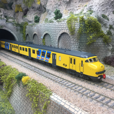 Rame automotrice Plan V 432 Apekop NS, Ep. IV - ROCO 7700015 / 7710015 - HO 1/87