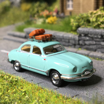 Panhard Dyna Z, vert aigue marine, galerie de toit et 2 valises - SAI 1753 - HO 1/87