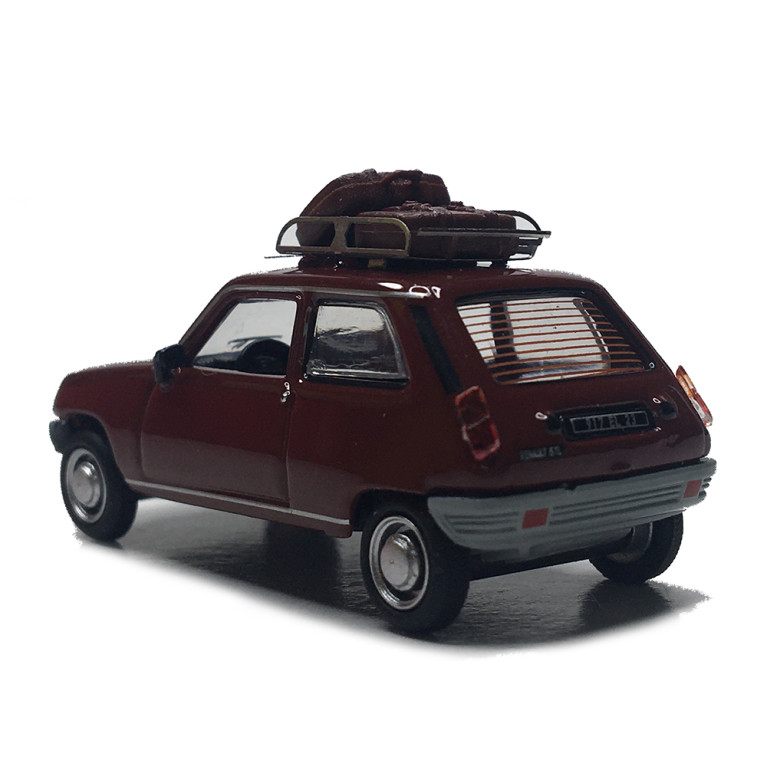 Renault 5 TL, rouge, galerie de toit et valises - SAI 1766 - HO 1/87