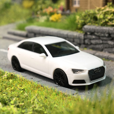 Audi A4, limousine, blanc - HERPA 028561-002 - HO 1/87