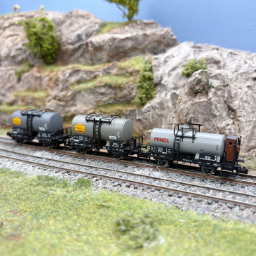 Coffret 3 wagons citernes 2 essieux Minol DR, Ep. IV - FLEISCHMANN 6660152 - N 1/160