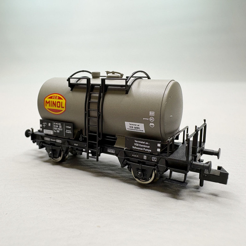 Coffret 3 wagons citernes 2 essieux Minol DR, Ep. IV - FLEISCHMANN 6660152 - N 1/160
