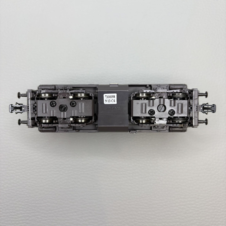 Locomotive diesel 211 043-5 DB, Ep. IV - ROCO 7300098 - HO 1/87