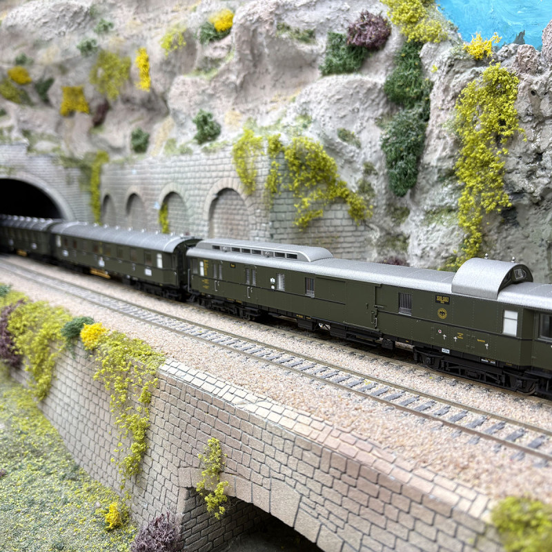 Coffret 3 voitures train express FD 226 100 ans série 01 DRB, Ep. II - TRIX 23650 - HO 1/87