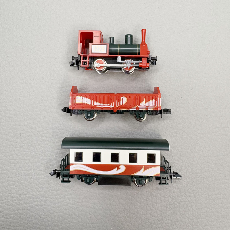 Coffret de Noël locomotive vapeur 1225, tombereau et voiture décorée - KATO 10-503-3 - N 1/160