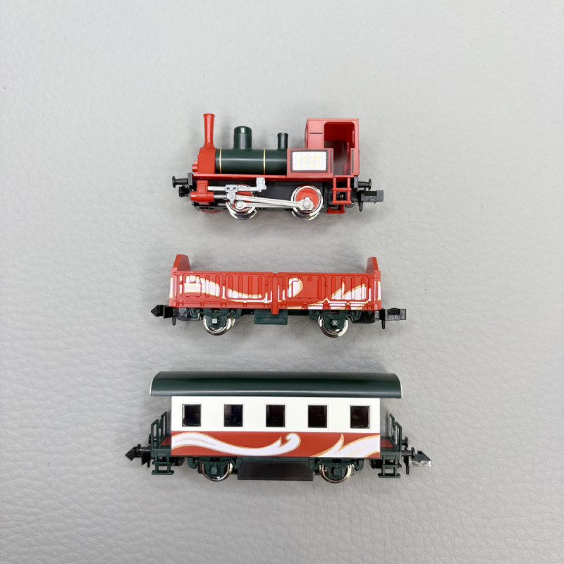 Coffret de Noël locomotive vapeur 1225, tombereau et voiture décorée - KATO 10-503-3 - N 1/160