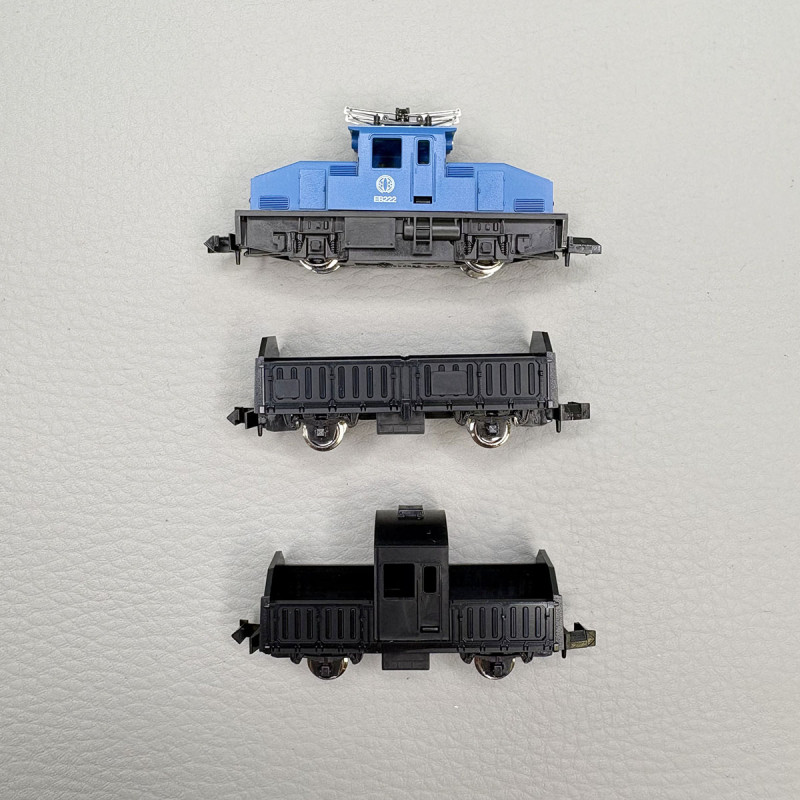 Coffret locomotive diesel N°EB222 bleue et 2 tombereaux noirs - KATO 10-504-2 - N 1/160