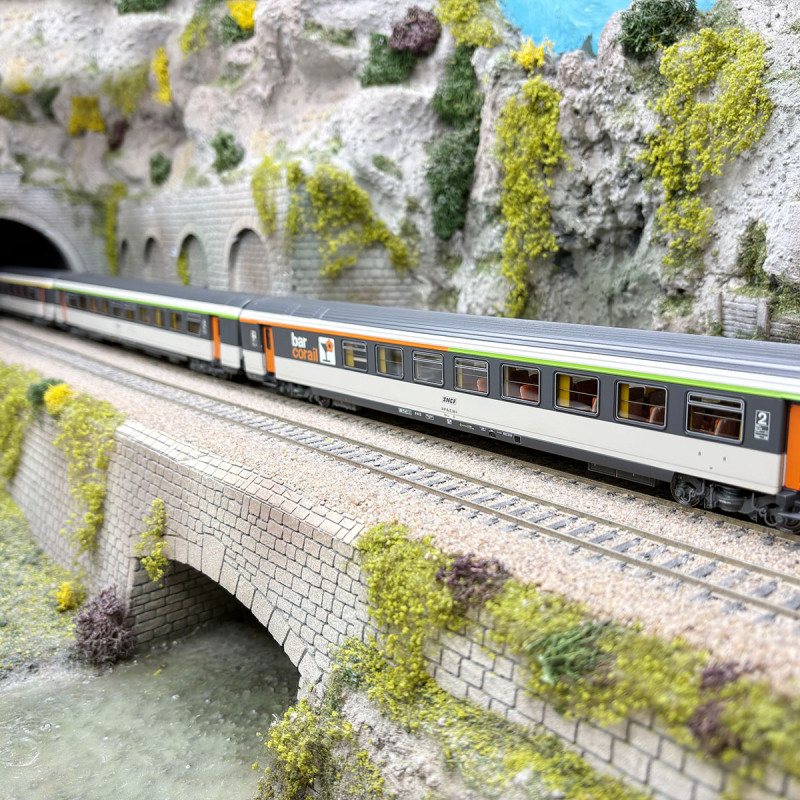 Coffret 3 voitures Corail Vtu B5rtux A10tu B11tu logo encadré SNCF, Ep. IV - LSMODELS 41996 - HO 1/87