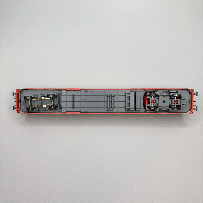 Autorail diesel X 3845 Picasso rouge/crème toit rouge SNCF, Ep. III-IV - JOUEF HJ2623 - HO 1/87