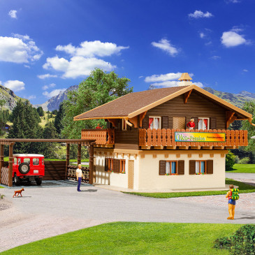 Maison d'hôtes avec abri voiture - VOLLMER 43961 - HO 1/87