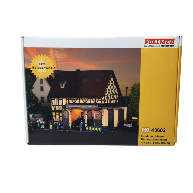 Station-service pour machines agricoles avec éclairage LED, kit fonctionnel - VOLLMER 43682 - HO 1/87