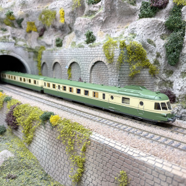 Autorail diesel RGP I remorque vert/beige SNCF, Ep. IV - JOUEF HJ2462 - HO 1/87