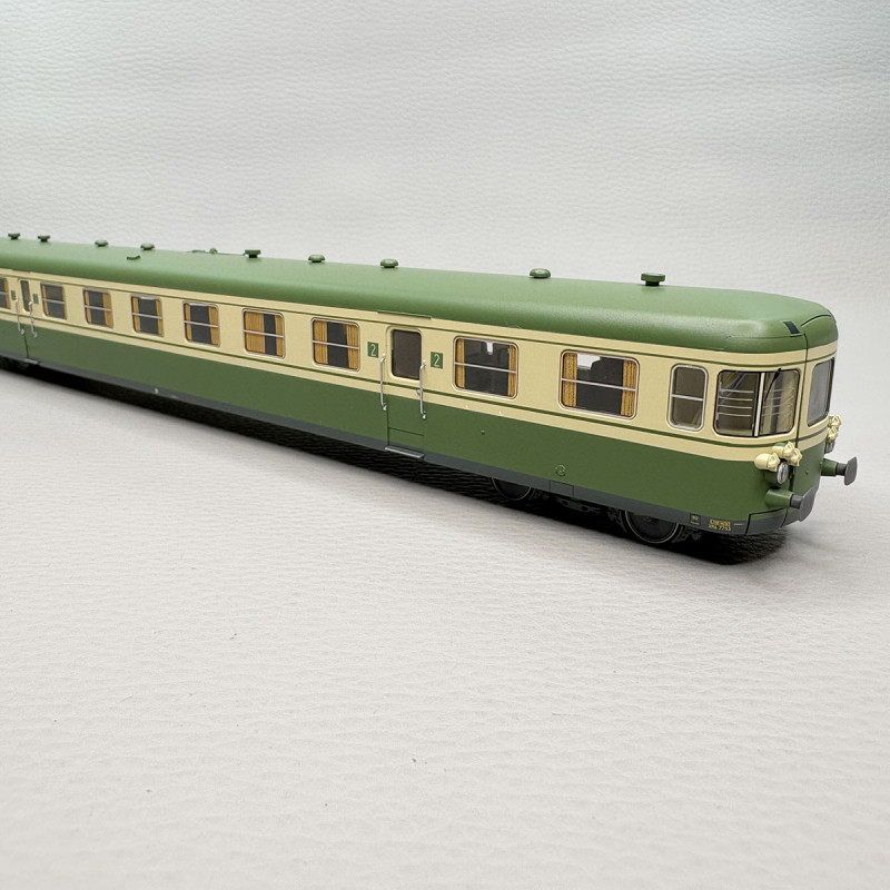 Autorail diesel RGP I remorque vert/beige SNCF, Ep. IV - JOUEF HJ2462 - HO 1/87