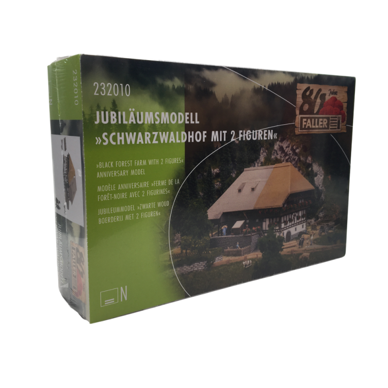 Modèle d'anniversaire, Ferme de la forêt noire, avec 2 figurines - Faller 232010 - N 1/160