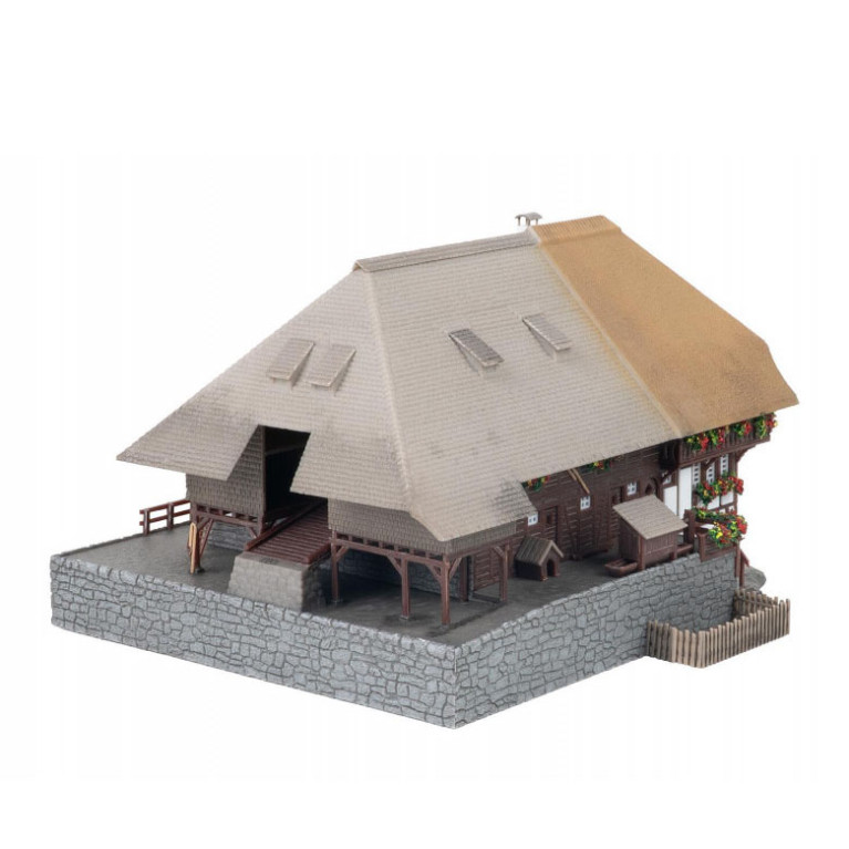 Modèle d'anniversaire, Ferme de la forêt noire, avec 2 figurines - Faller 232010 - N 1/160