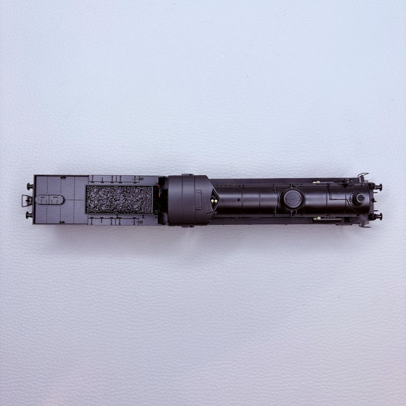 Locomotive à vapeur avec tender Gr. 685 2e série lampes à huile FS, Ep. III - RIVAROSSI HR2914 - HO 1/87