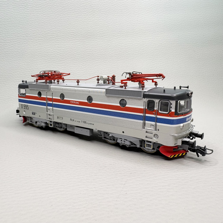 Locomotive électrique Rc 4 1166 ex-Amtrak X995 NRFAB Nordic Re-Finance, Ep. VI - ROCO 7510210 - HO 1/87