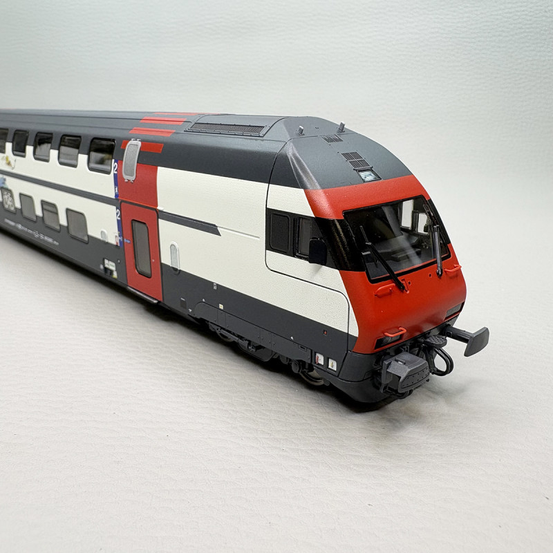 Voiture pilote 2 étages type Bt IC 2000 pictogrammes vélos CFF SBB, Ep. V-VI - ROCO 6210218 - HO 1/87