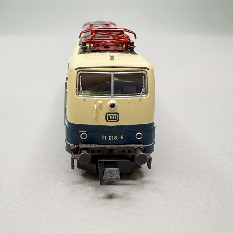 Locomotive électrique BR 111 018-8 livrée Art contemporain DB, Ep. IV - MINITRIX 16724 - N 1/160