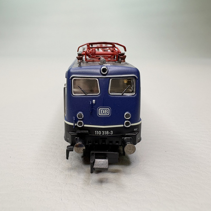 Locomotive électrique 110 318-3 Bügelfalte E 10.3 bleu cobalt DB, Ep. IV - MINITRIX 16268 - N 1/160
