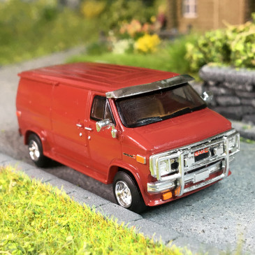 GMC Vandura, rouge métallisé, 1983 - BREKINA 18259 - HO 1/87