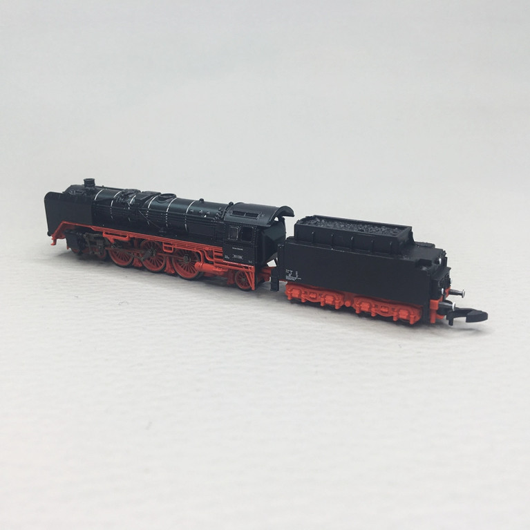 Locomotive à vapeur BR 01 écrans pare-fumée Wagner tender DB, Ep. III - MÄRKLIN 88015 - Z 1/220