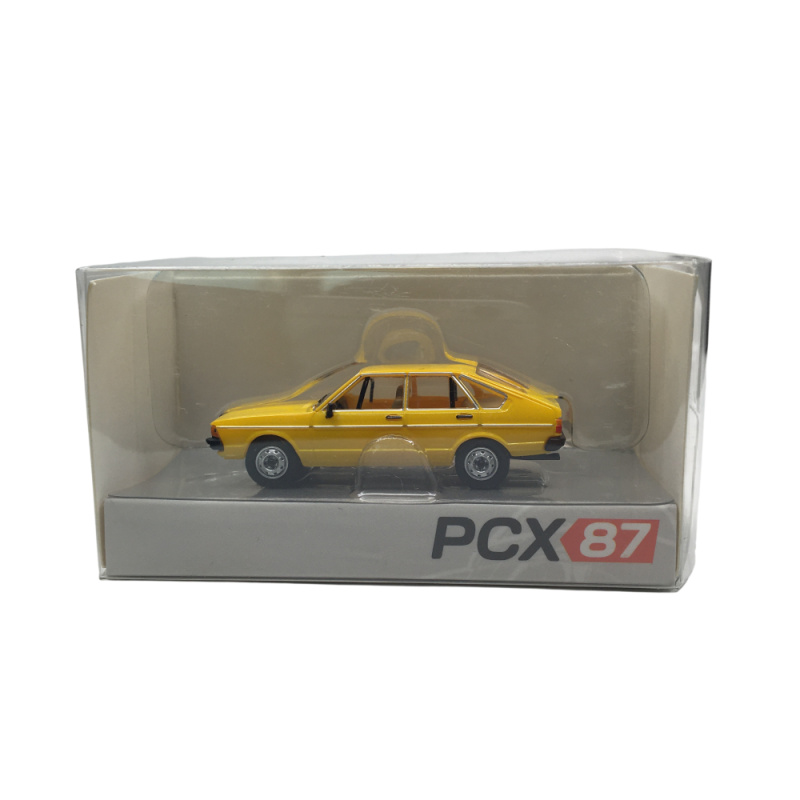 Volkswagen Passat B1, jaune, 1977 - PCX 870781 - HO 1/87